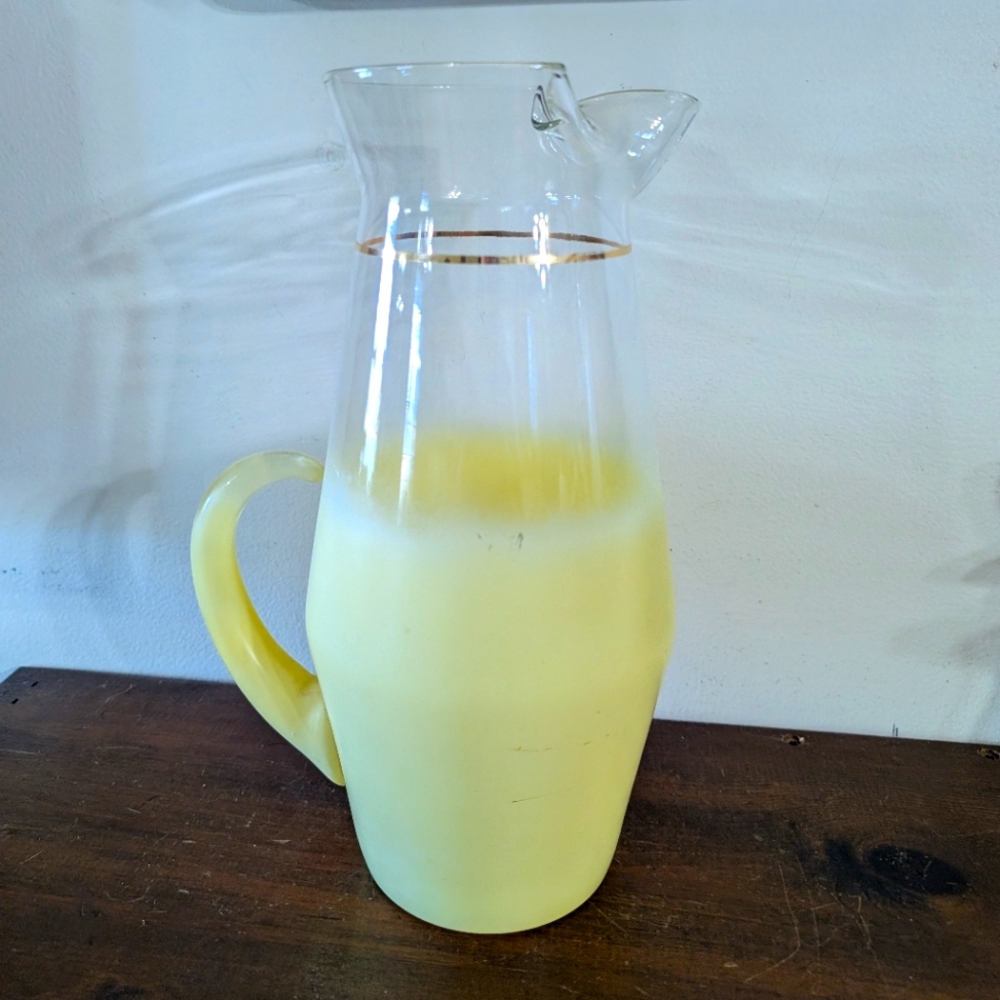 Vintage Blendo Yellow Pitcher 80 Ounce Capacity West Virginia Glass Retro 1960's